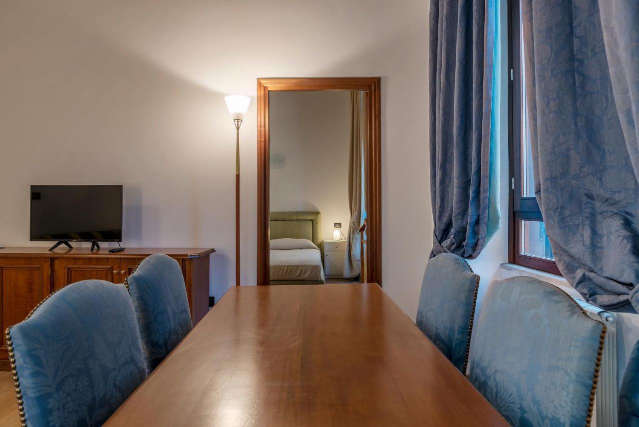 Piazza Di Spagna Elegant Apartment Rome Bagian luar foto